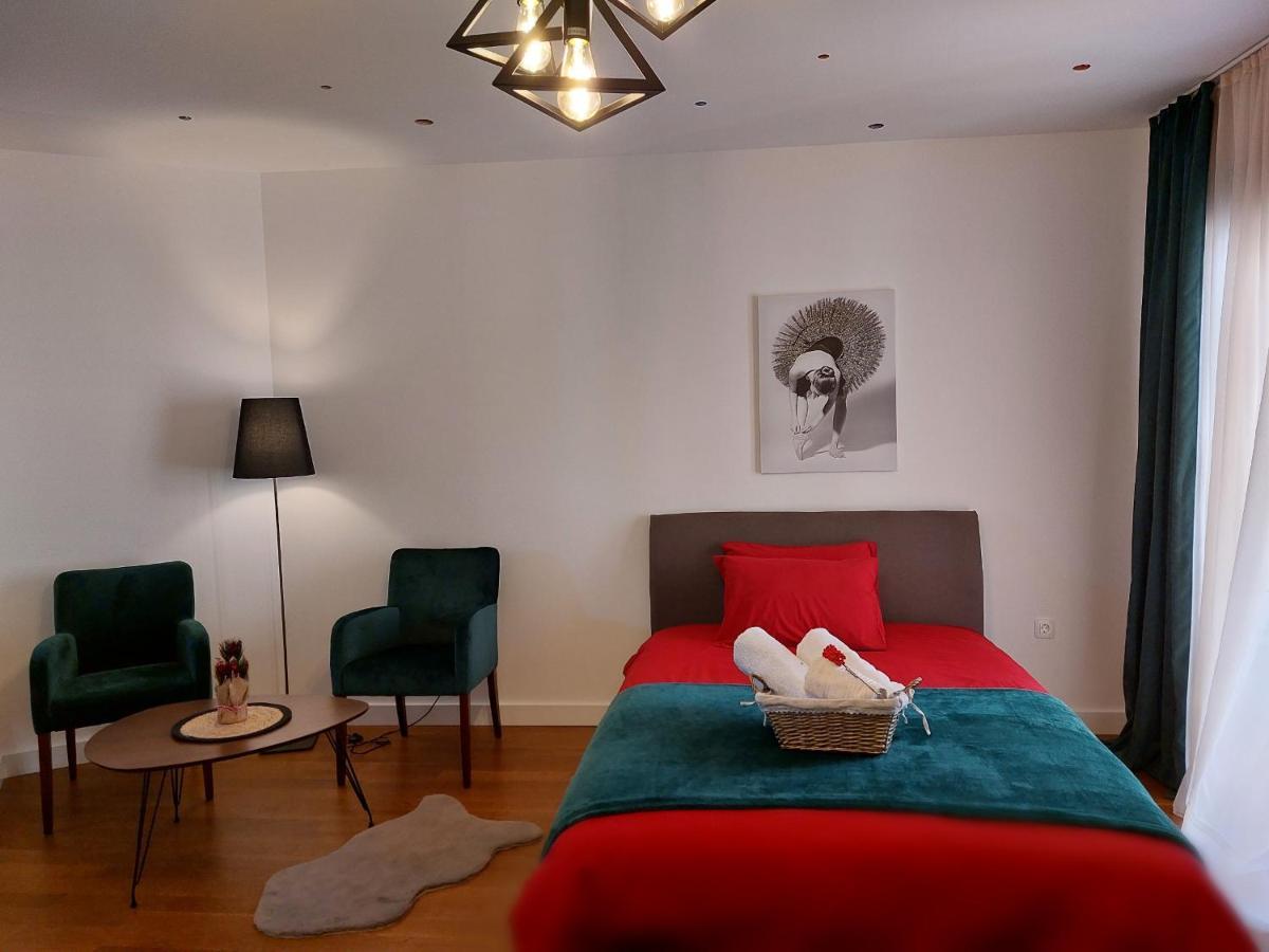 Aria Apartmani พอดโกริกา ภายนอก รูปภาพ