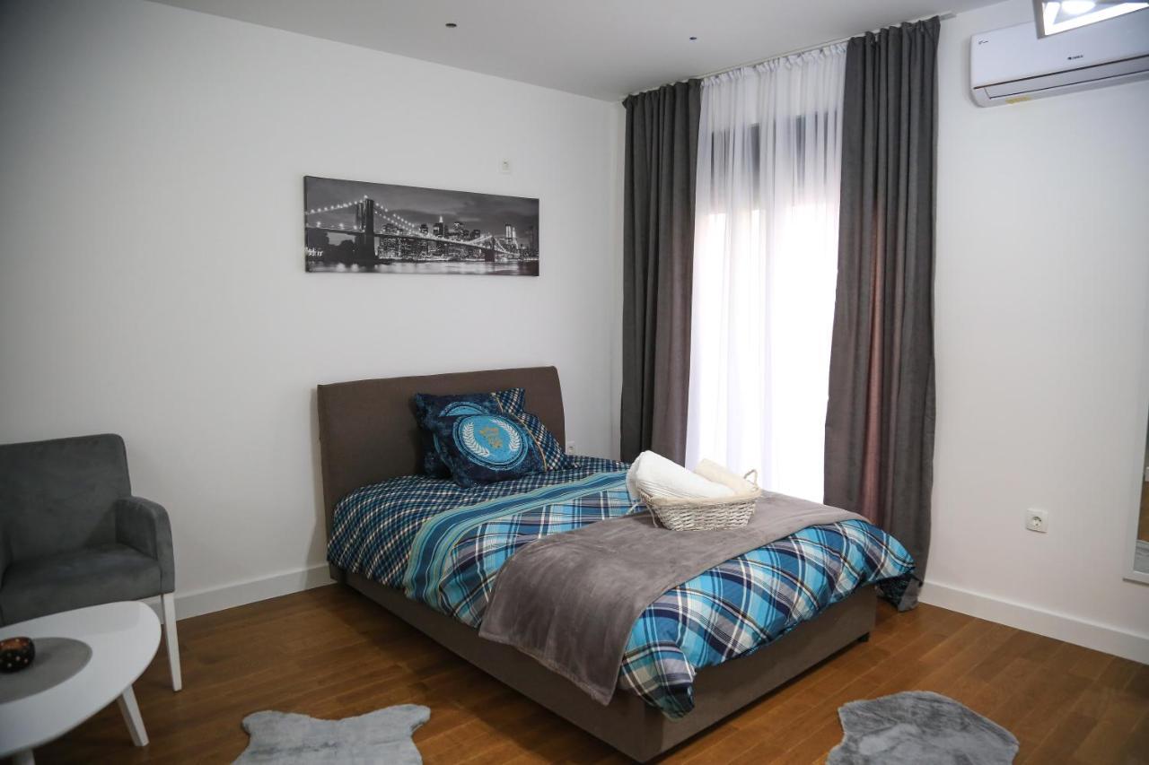 Aria Apartmani พอดโกริกา ภายนอก รูปภาพ