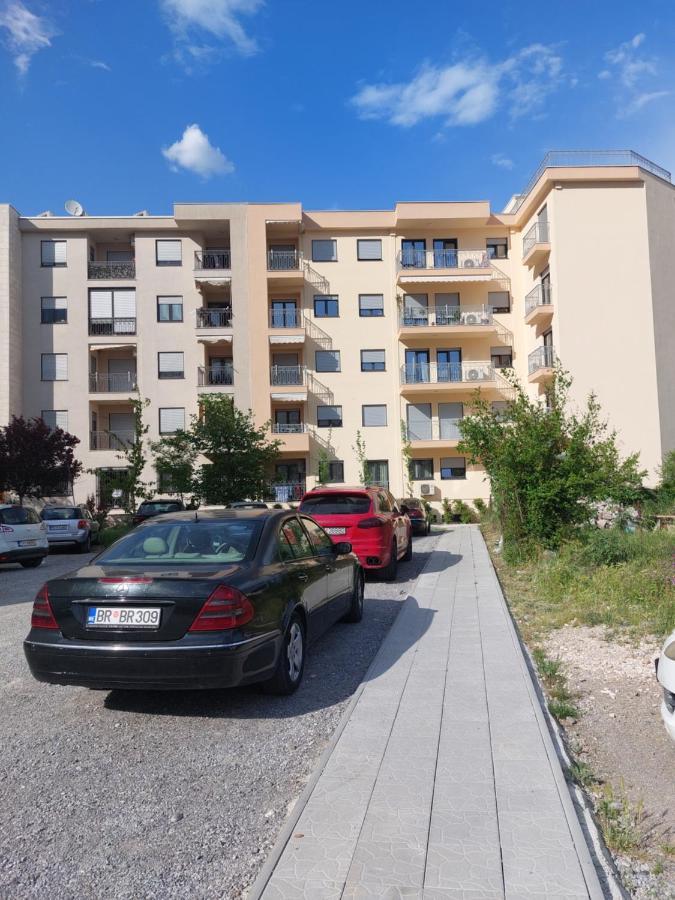 Aria Apartmani พอดโกริกา ภายนอก รูปภาพ